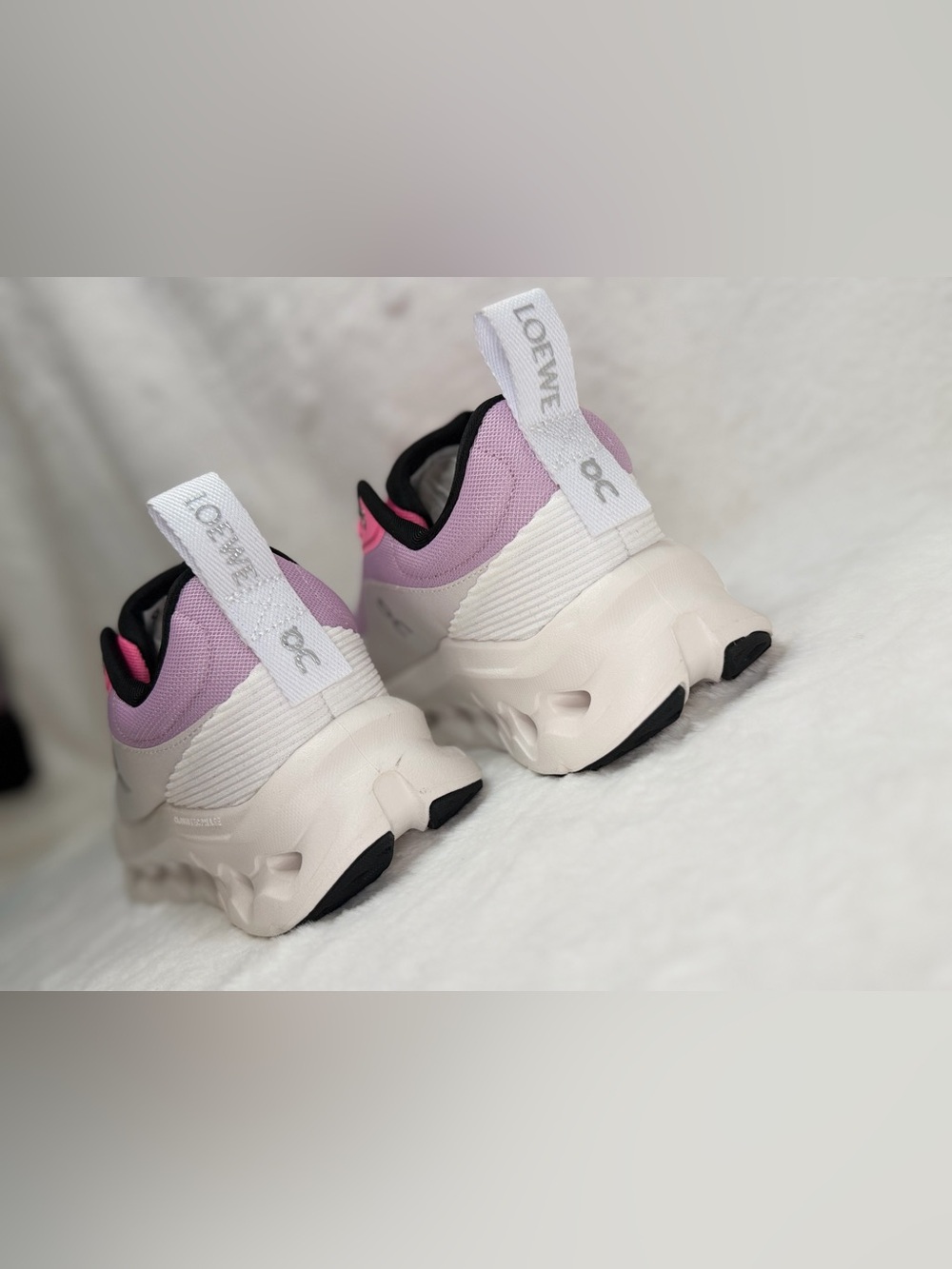 Loewe x On Cloudtilt 2.0 in the 'Pink/White' colorway - Picture 6 of 7